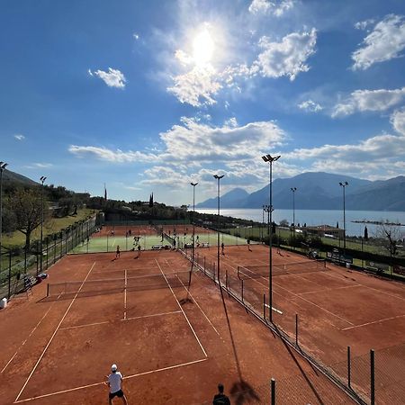 Aldinhaus Apartment Brenzone sul Garda Luaran gambar