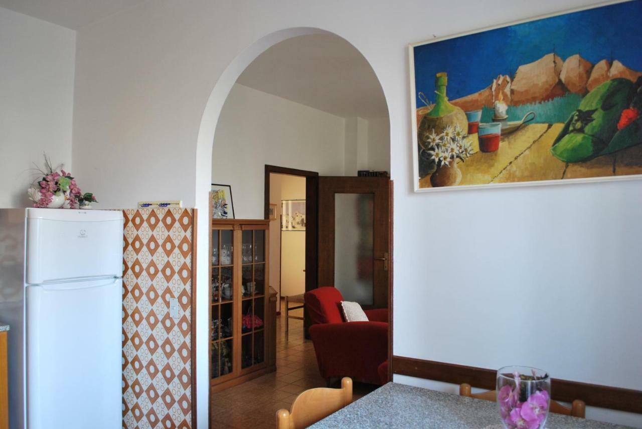 Aldinhaus Apartment Brenzone sul Garda Luaran gambar