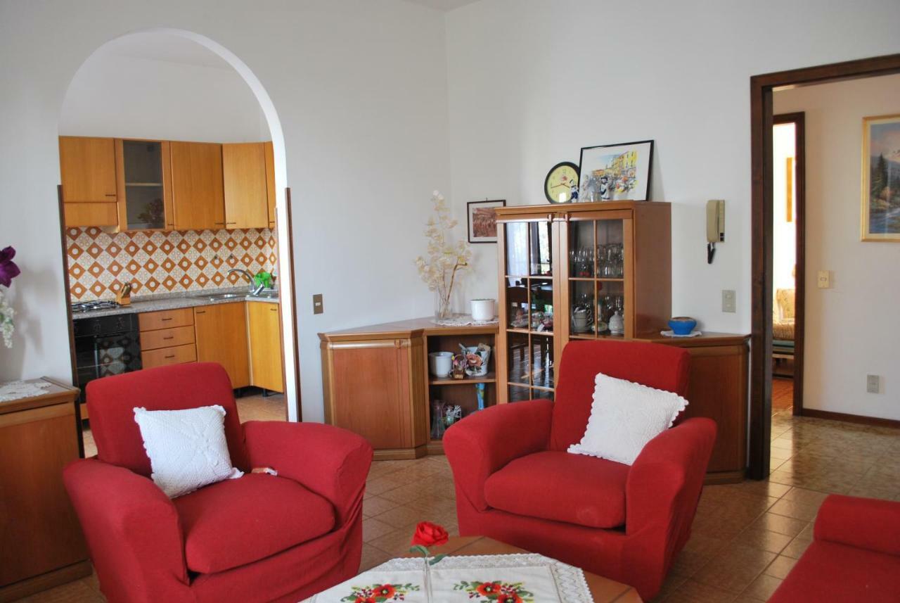 Aldinhaus Apartment Brenzone sul Garda Luaran gambar