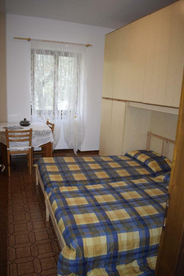 Aldinhaus Apartment Brenzone sul Garda Luaran gambar